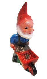 Tuinkabouter met kruiwagen (kunststof) 29 cm