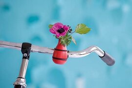 Fiets bloemenvaas rood